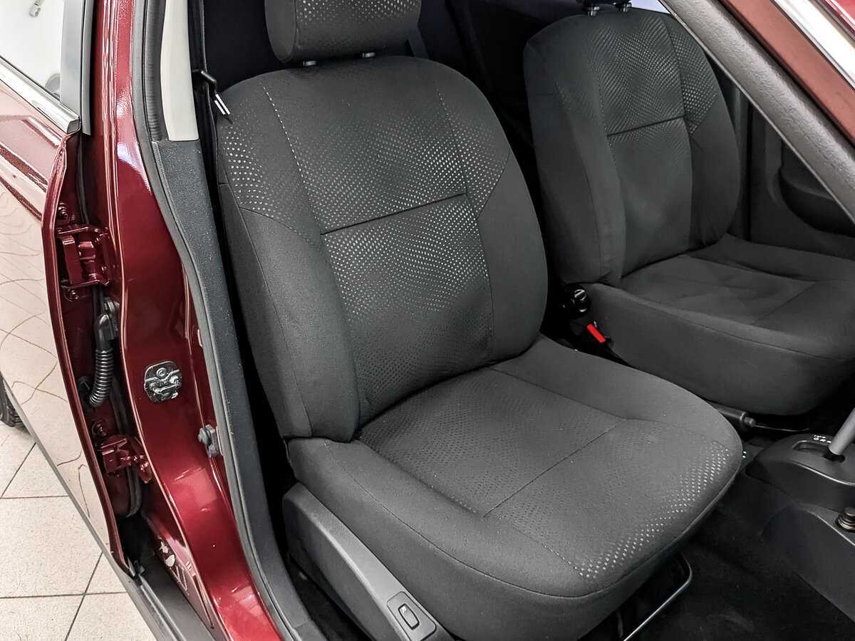 Б/У Ниссан Альмера 2014 года. Фото: #23