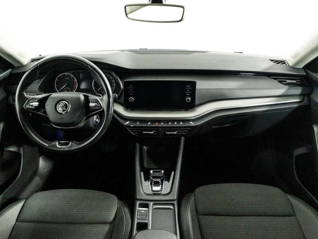 Б/У Шкода Октавия 2020 года. Фото: #12