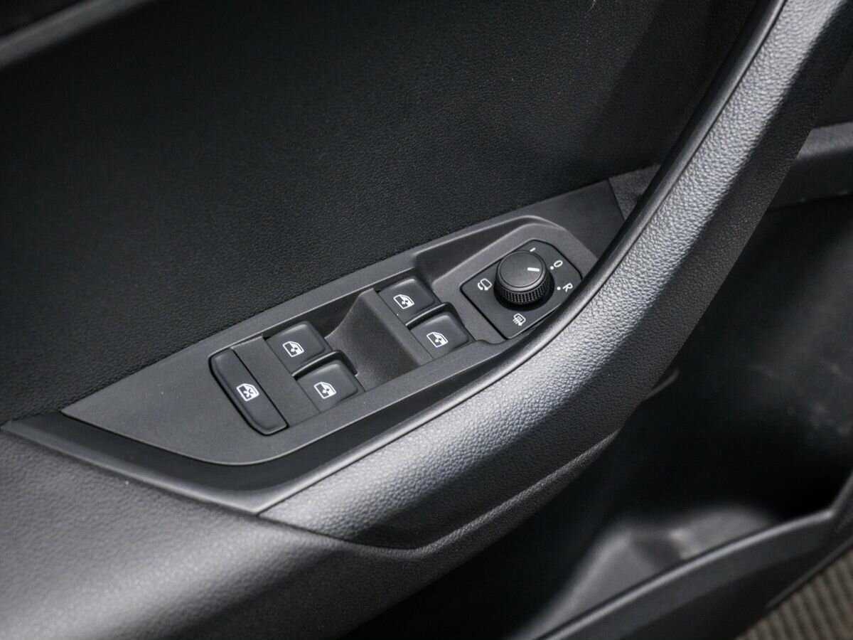 Б/У Шкода Карок 2020 года. Фото: #15