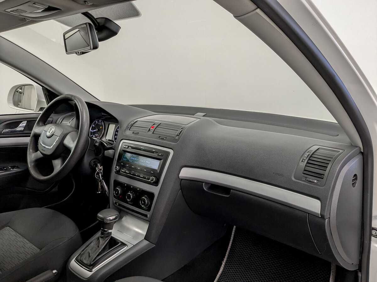 Б/У Шкода Октавия 2013 года. Фото: #10