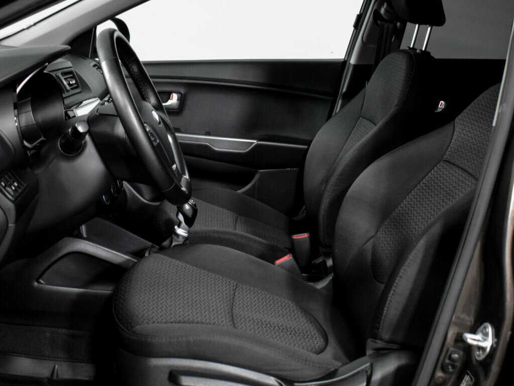 Б/У Киа Рио 2016 года. Фото: #14