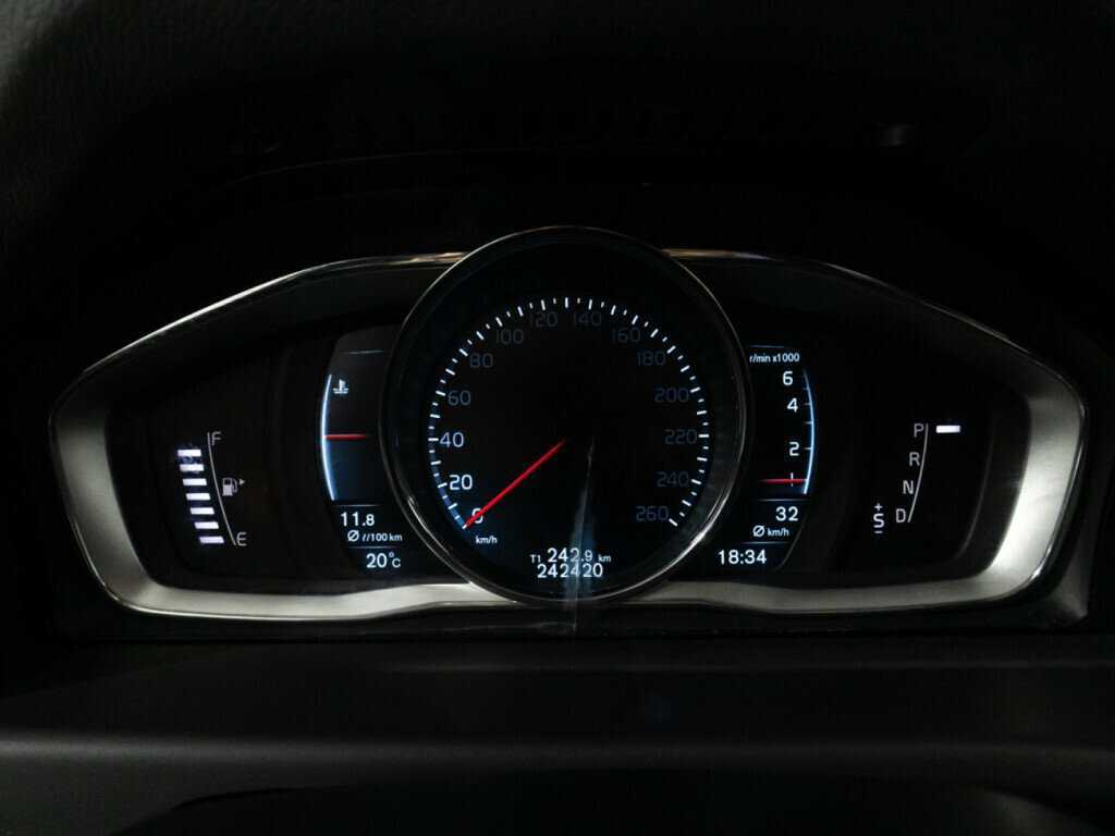 Б/У Вольво С80 2014 года. Фото: #11