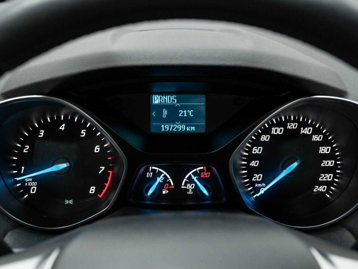 Б/У Форд Куга 2015 года. Фото: #21