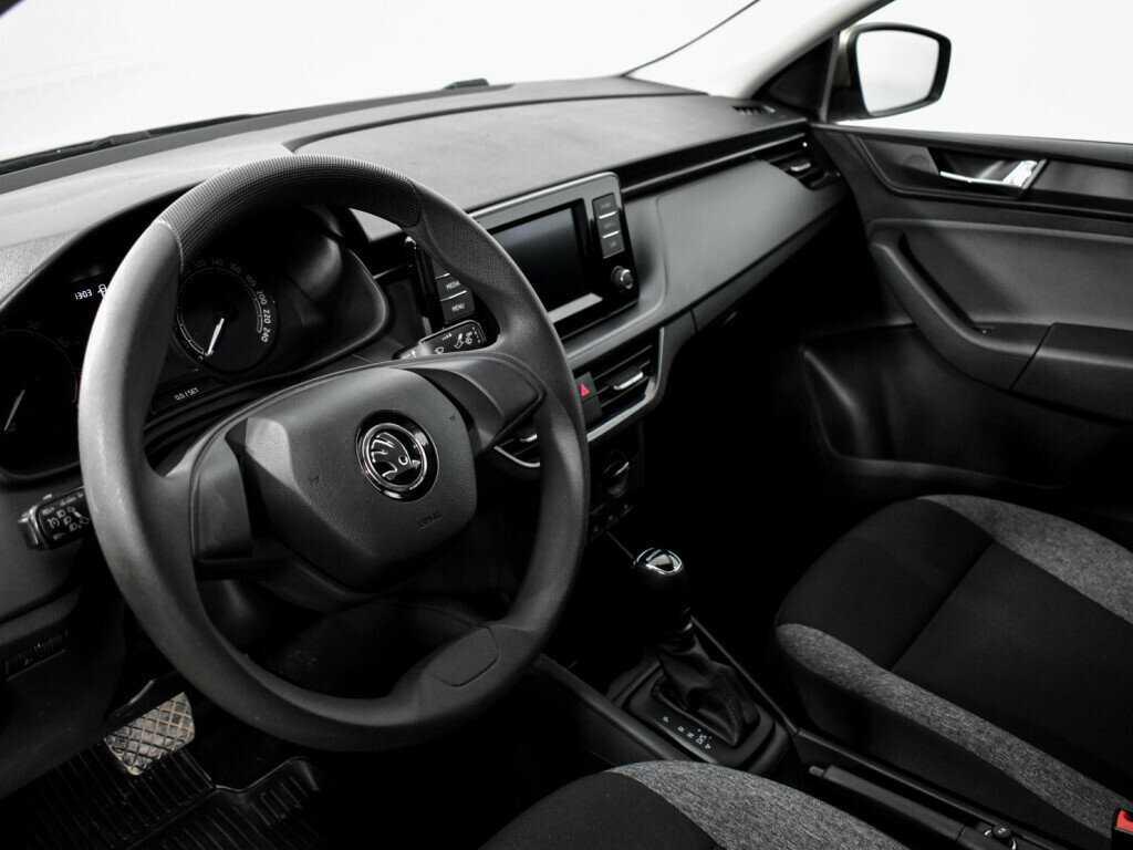 Б/У Шкода Рапид 2021 года. Фото: #6