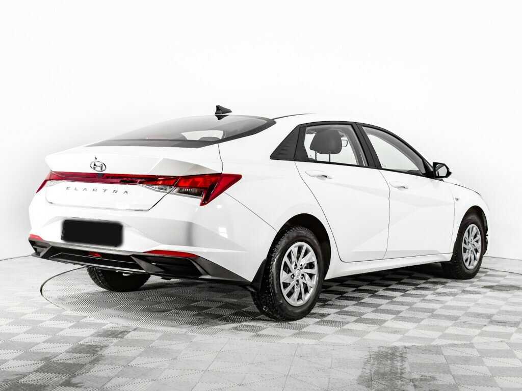 Б/У Хендай Елантра 2021 года. Фото: #4