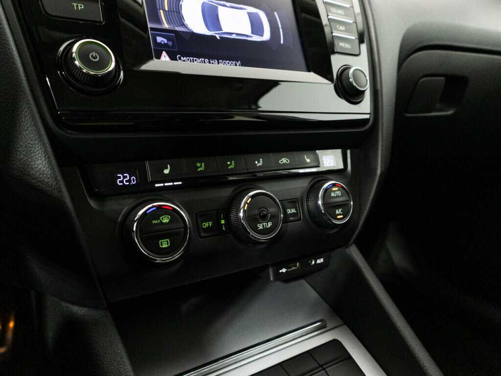 Б/У Шкода Октавия 2014 года. Фото: #15