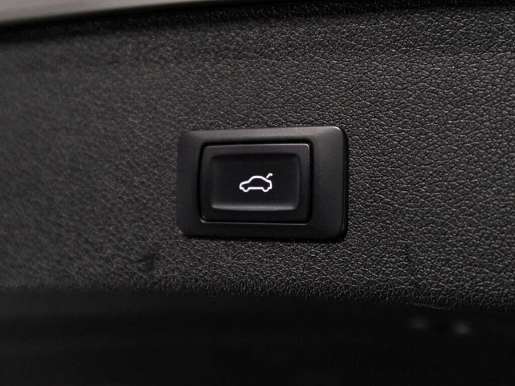 Б/У Ауди К5 2014 года. Фото: #14