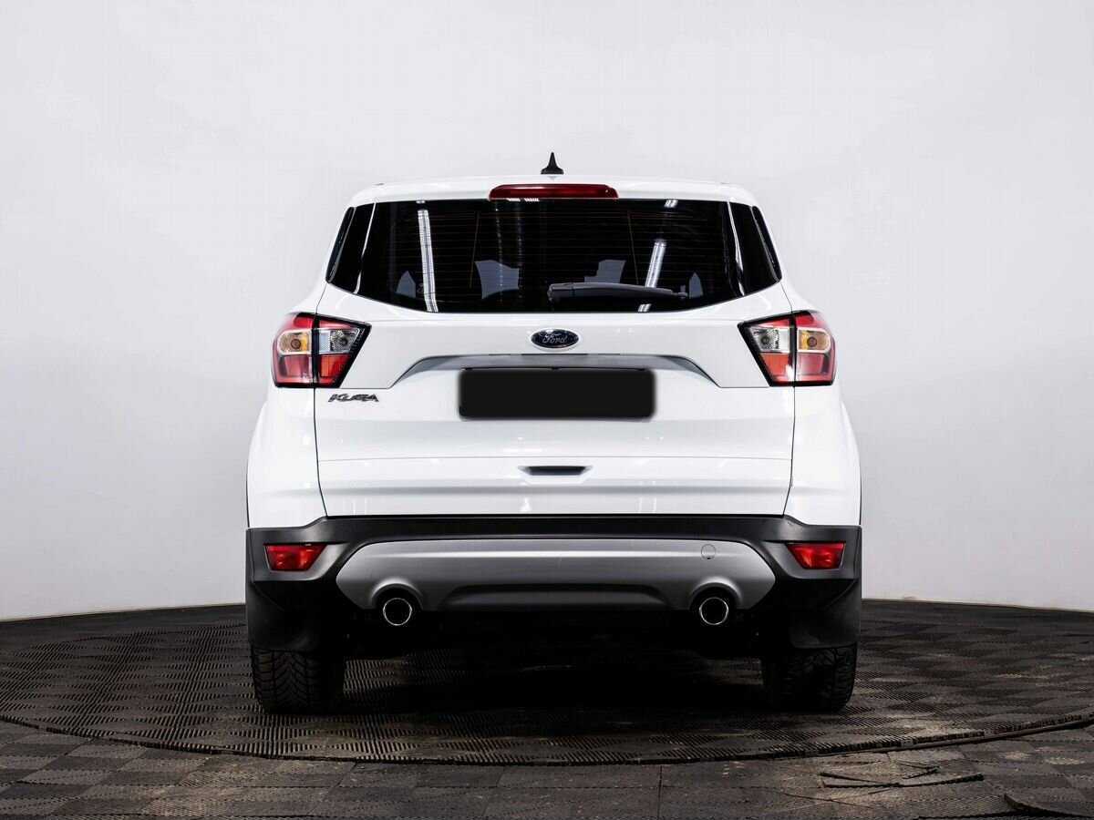 Б/У Форд Куга 2017 года. Фото: #4