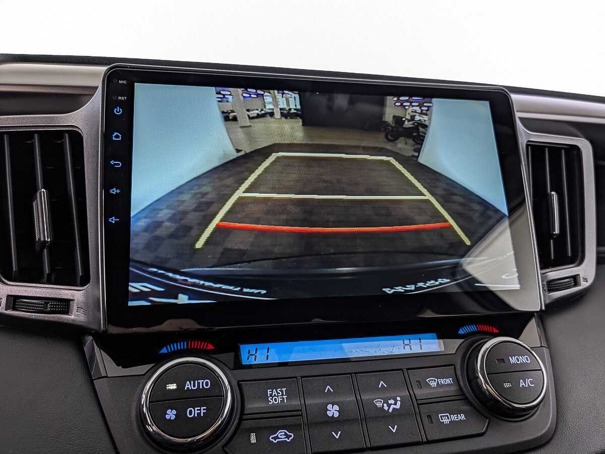 Б/У Тойота Рав4 2017 года. Фото: #28