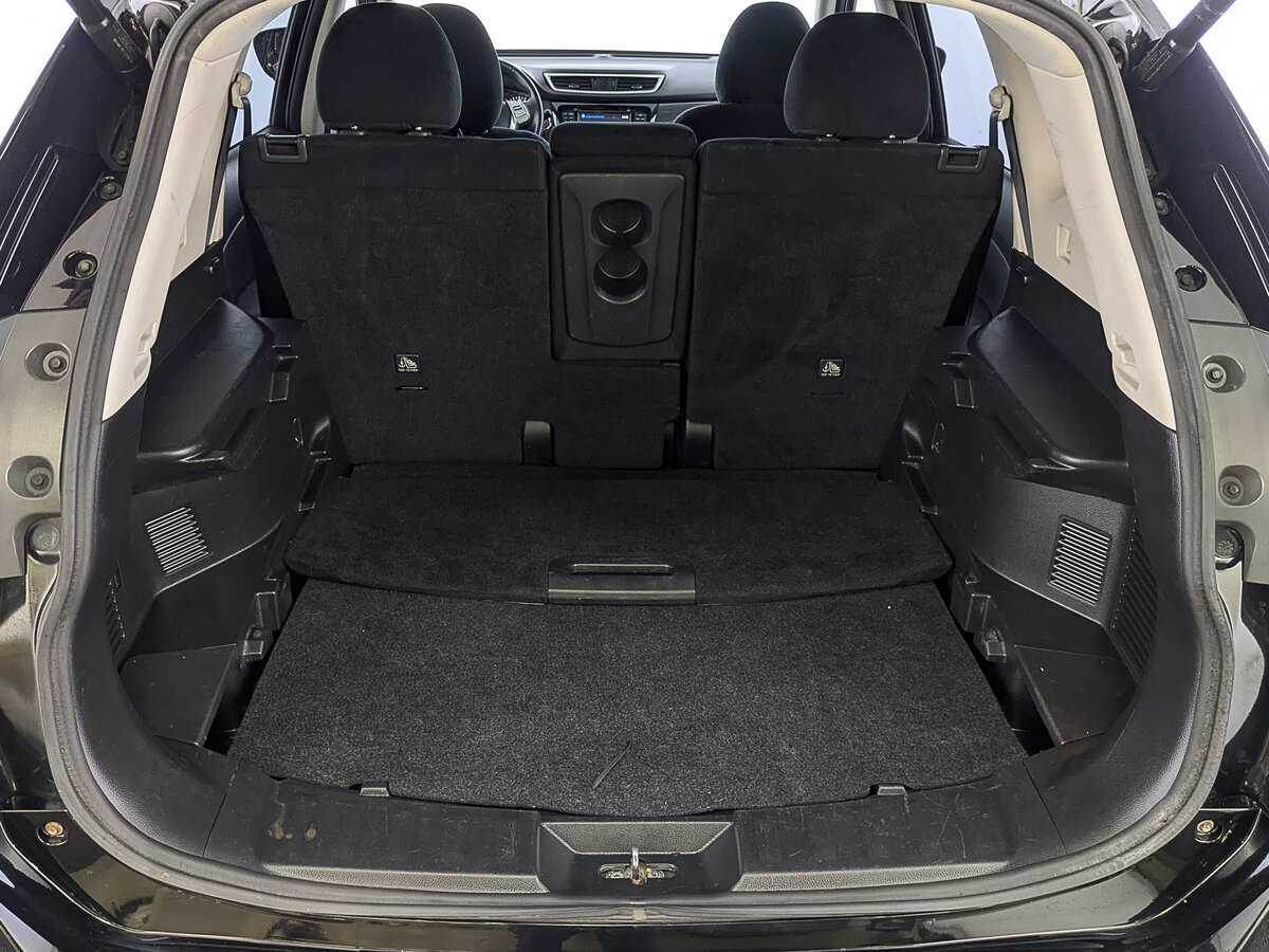 Б/У Ниссан Икс-Трейл 2017 года. Фото: #9