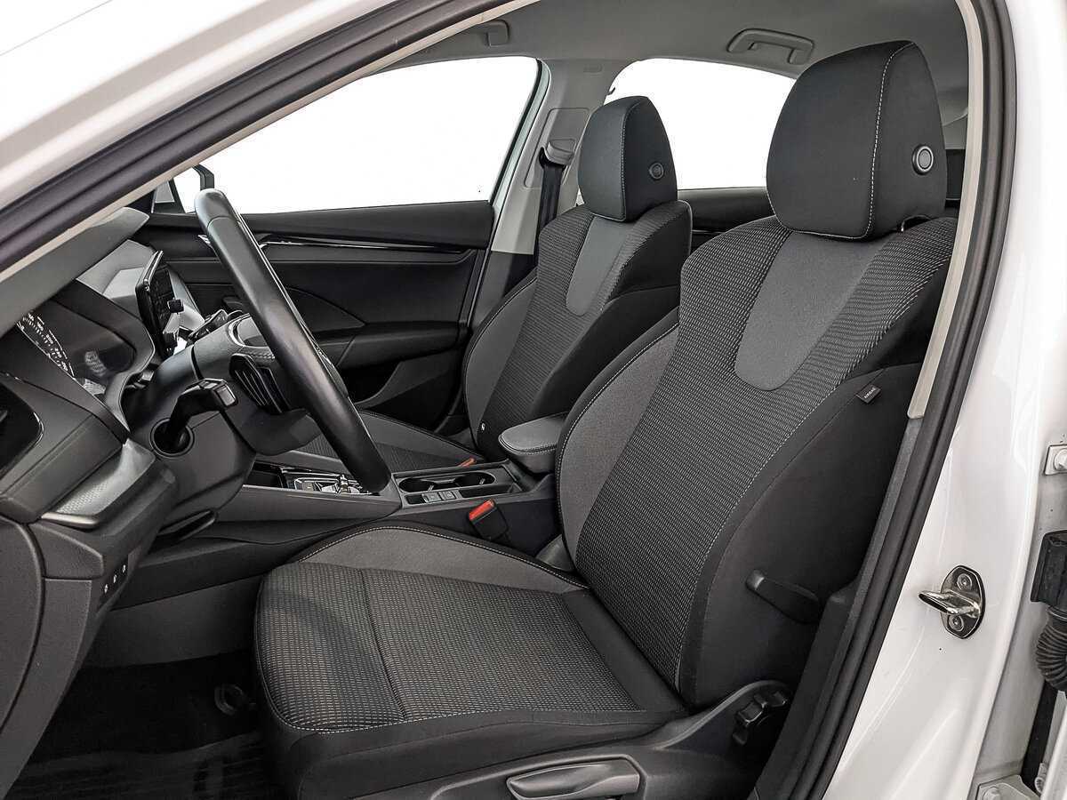 Б/У Шкода Октавия 2021 года. Фото: #19