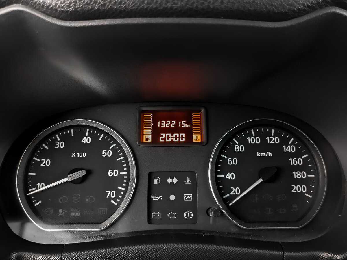 Б/У Ниссан Террано 2015 года. Фото: #13