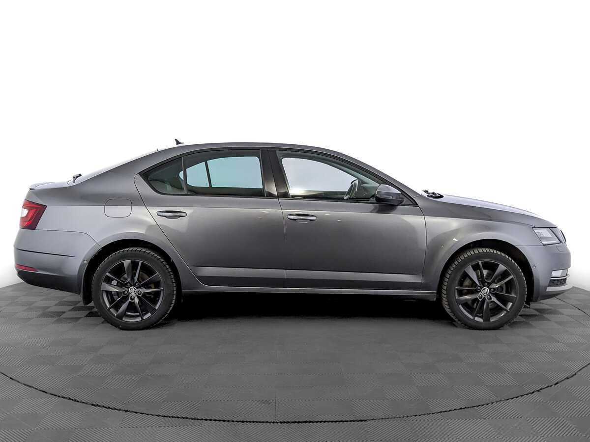 Б/У Шкода Октавия 2017 года. Фото: #3