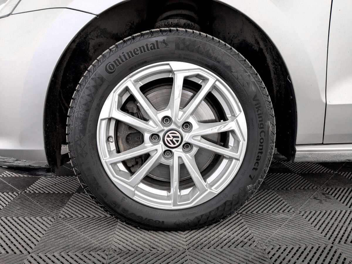 Б/У Фольксваген Поло 2019 года. Фото: #17