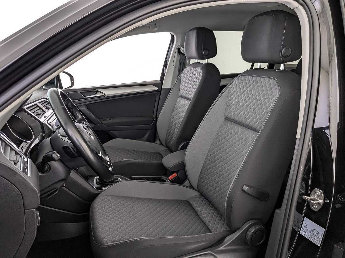 Б/У Фольксваген Тигуан 2018 года. Фото: #17