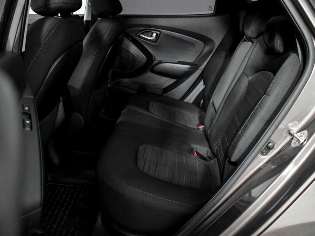 Б/У Хендай ай-икс35 2015 года. Фото: #10