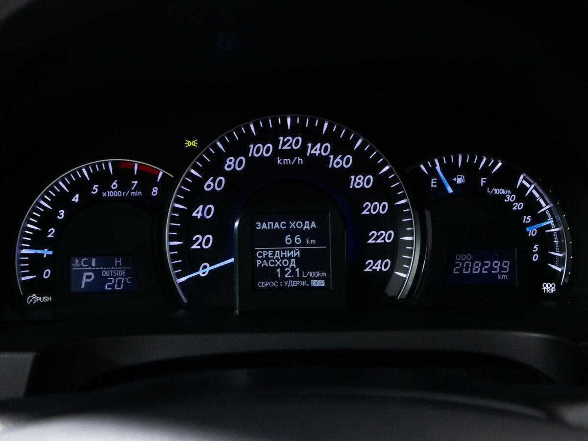 Б/У Тойота Камри 2013 года. Фото: #11