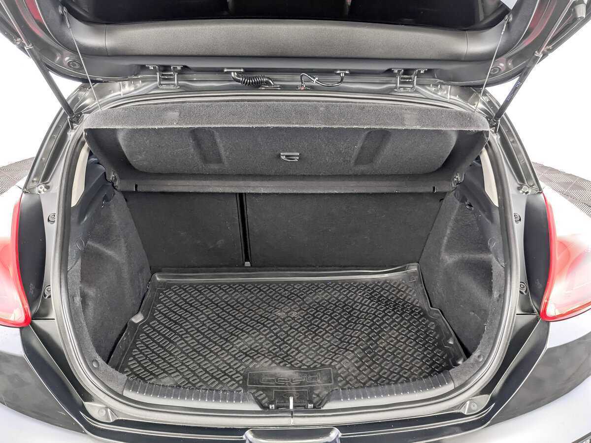 Б/У Киа Сид 2014 года. Фото: #9