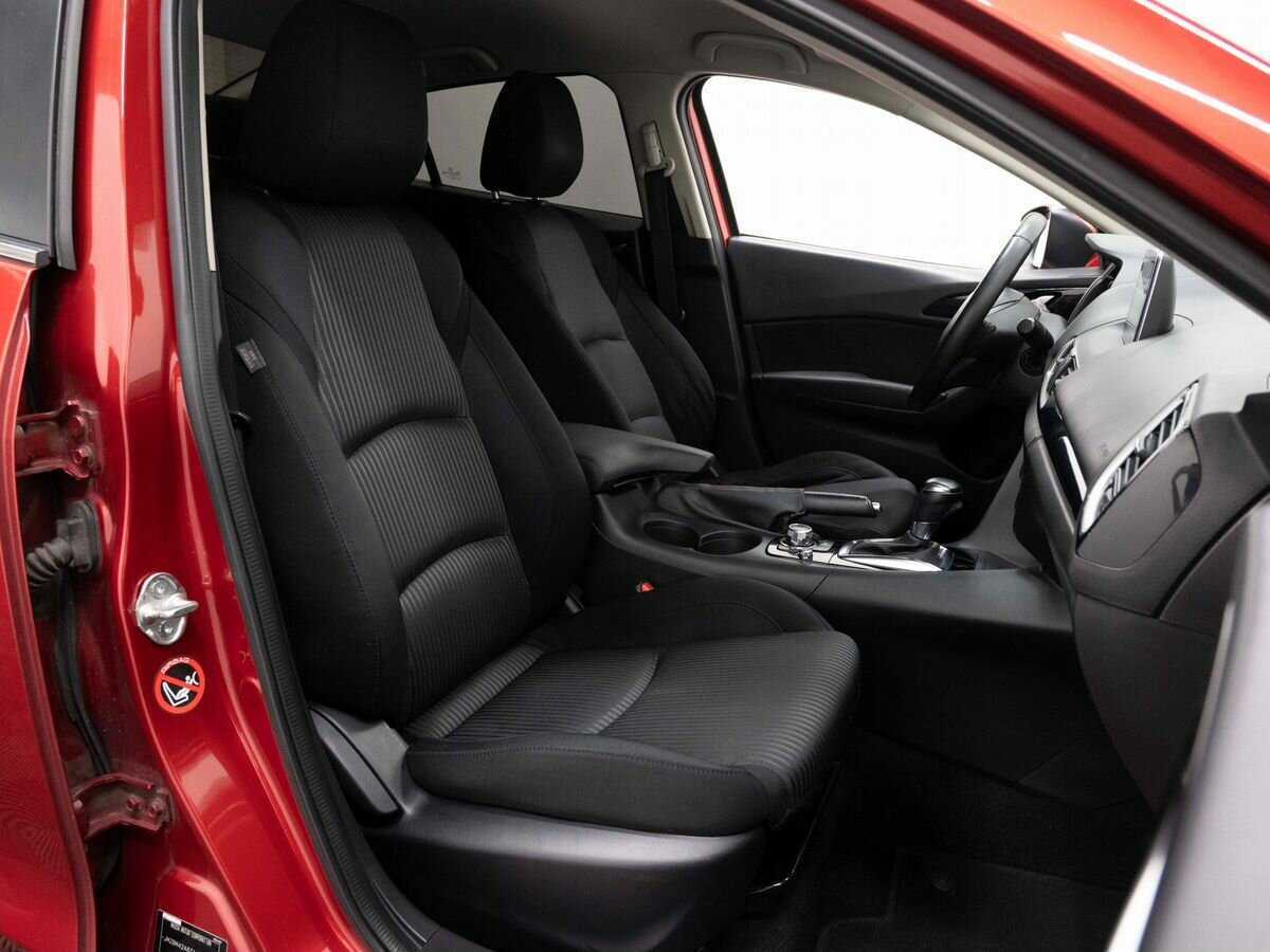 Б/У Мазда 3 2014 года. Фото: #11