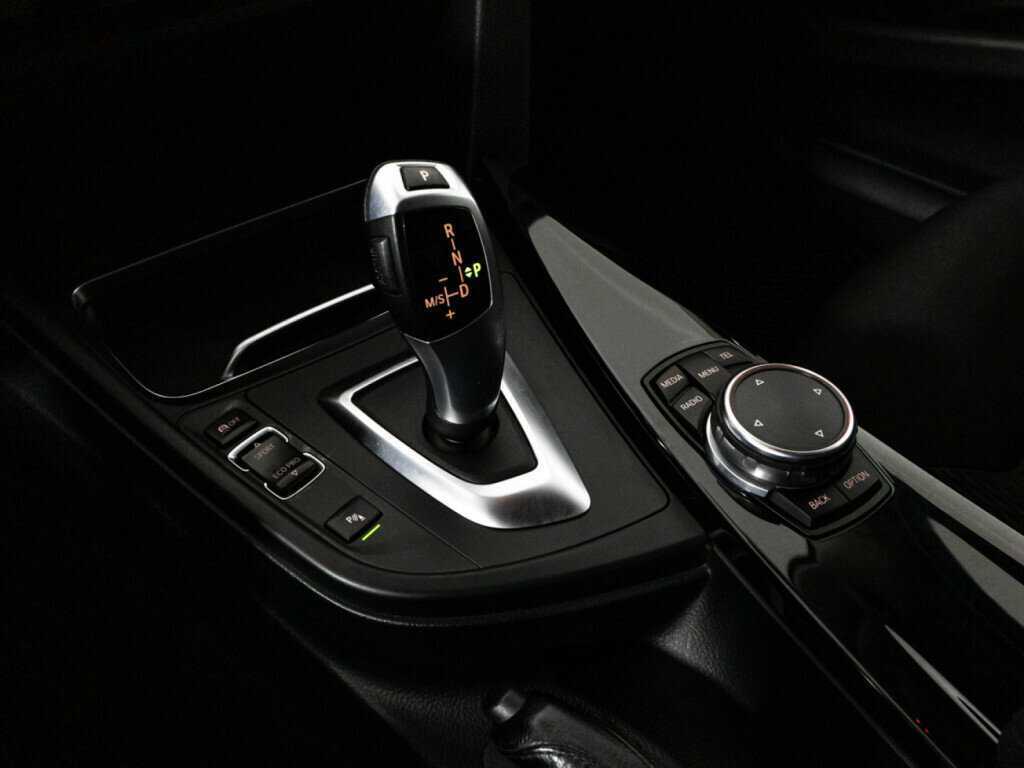 Б/У БМВ 3 серии 2016 года. Фото: #16