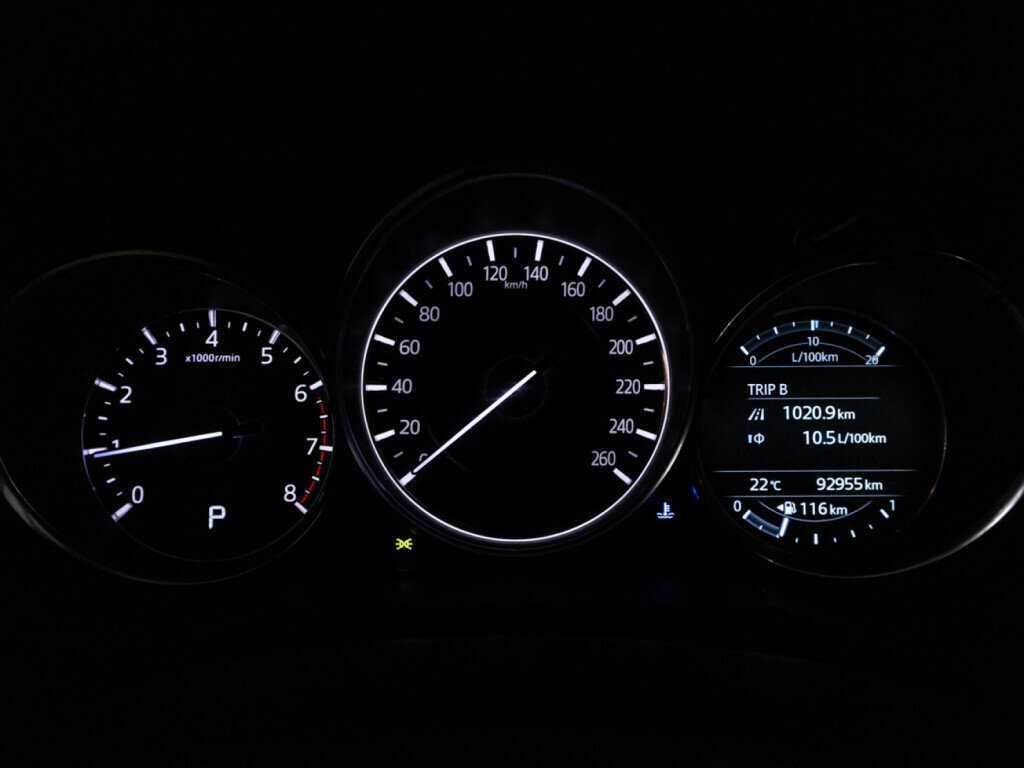 Б/У Мазда 6 2016 года. Фото: #11