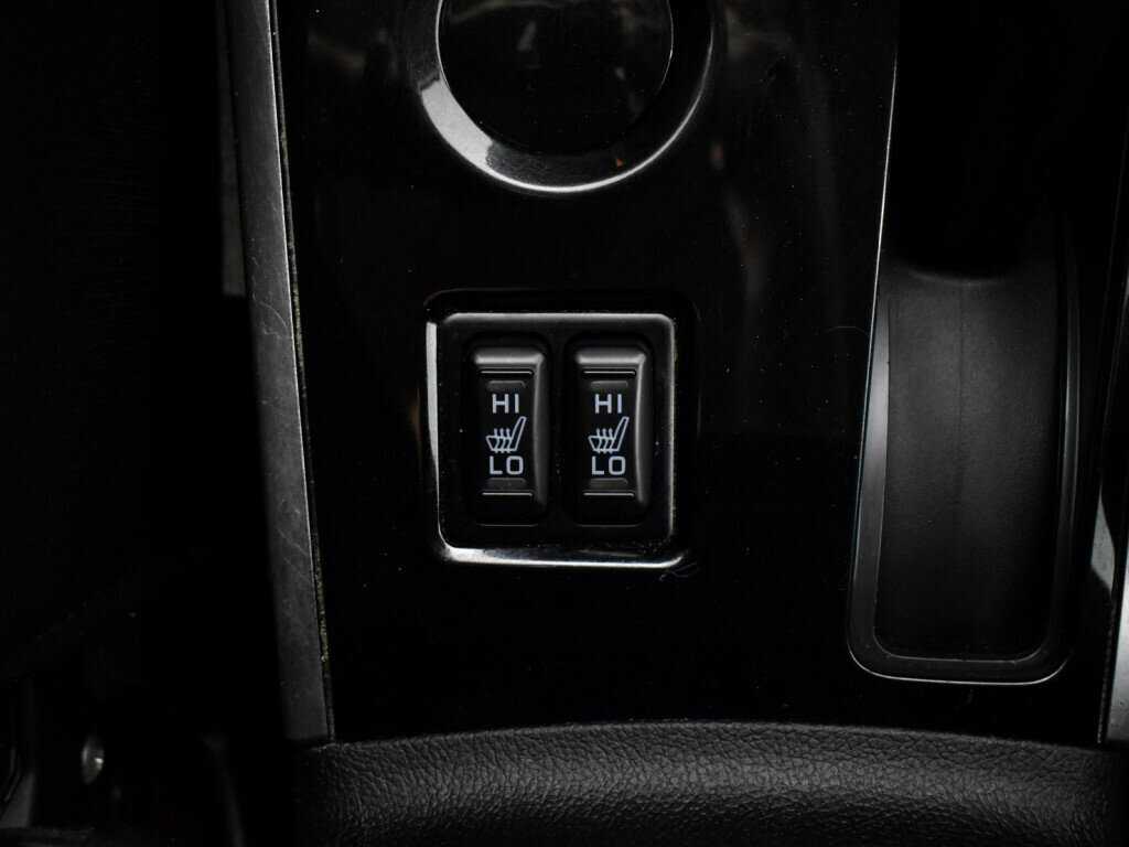 Б/У Митсубиши Оутлэндер 2019 года. Фото: #8