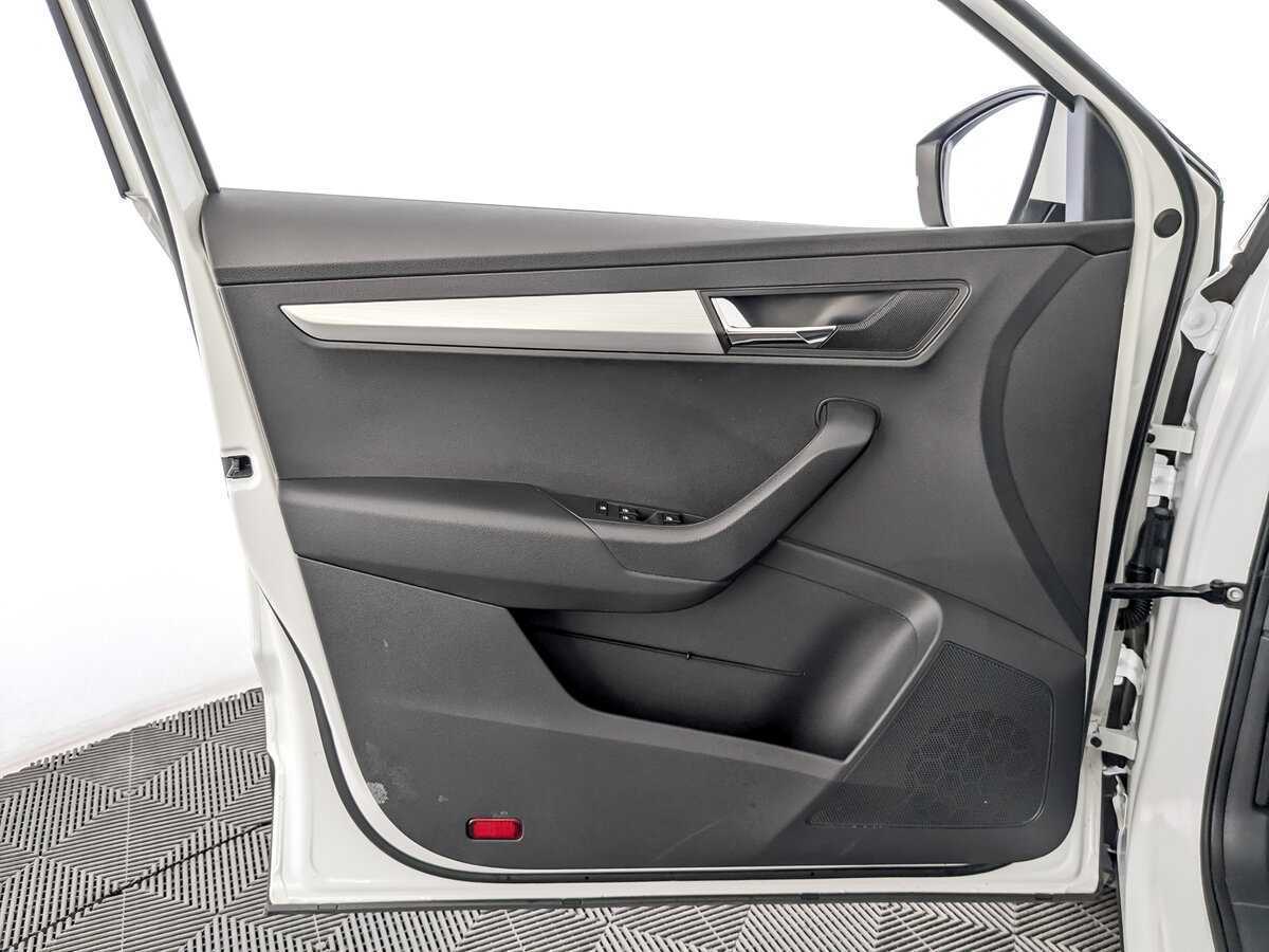 Б/У Шкода Карок 2021 года. Фото: #18