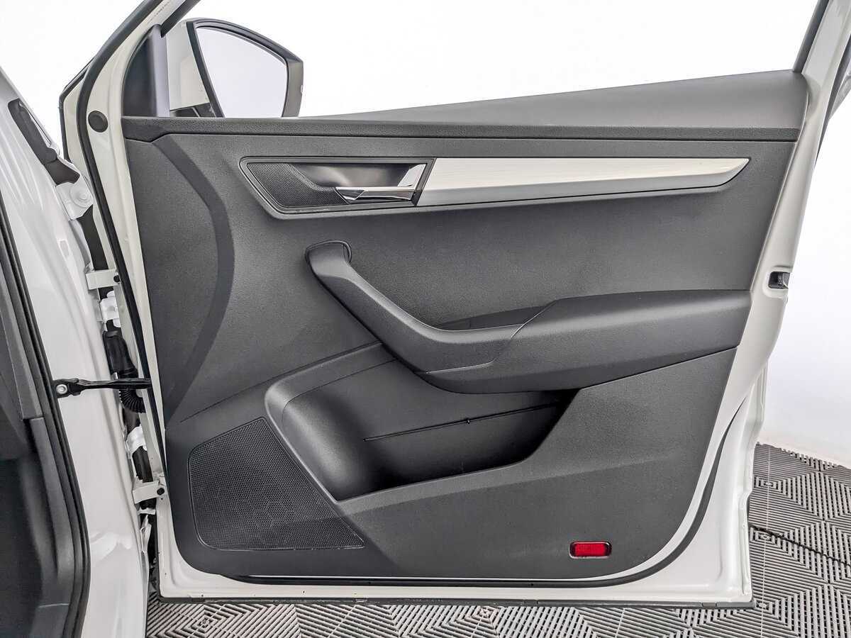 Б/У Шкода Карок 2021 года. Фото: #23