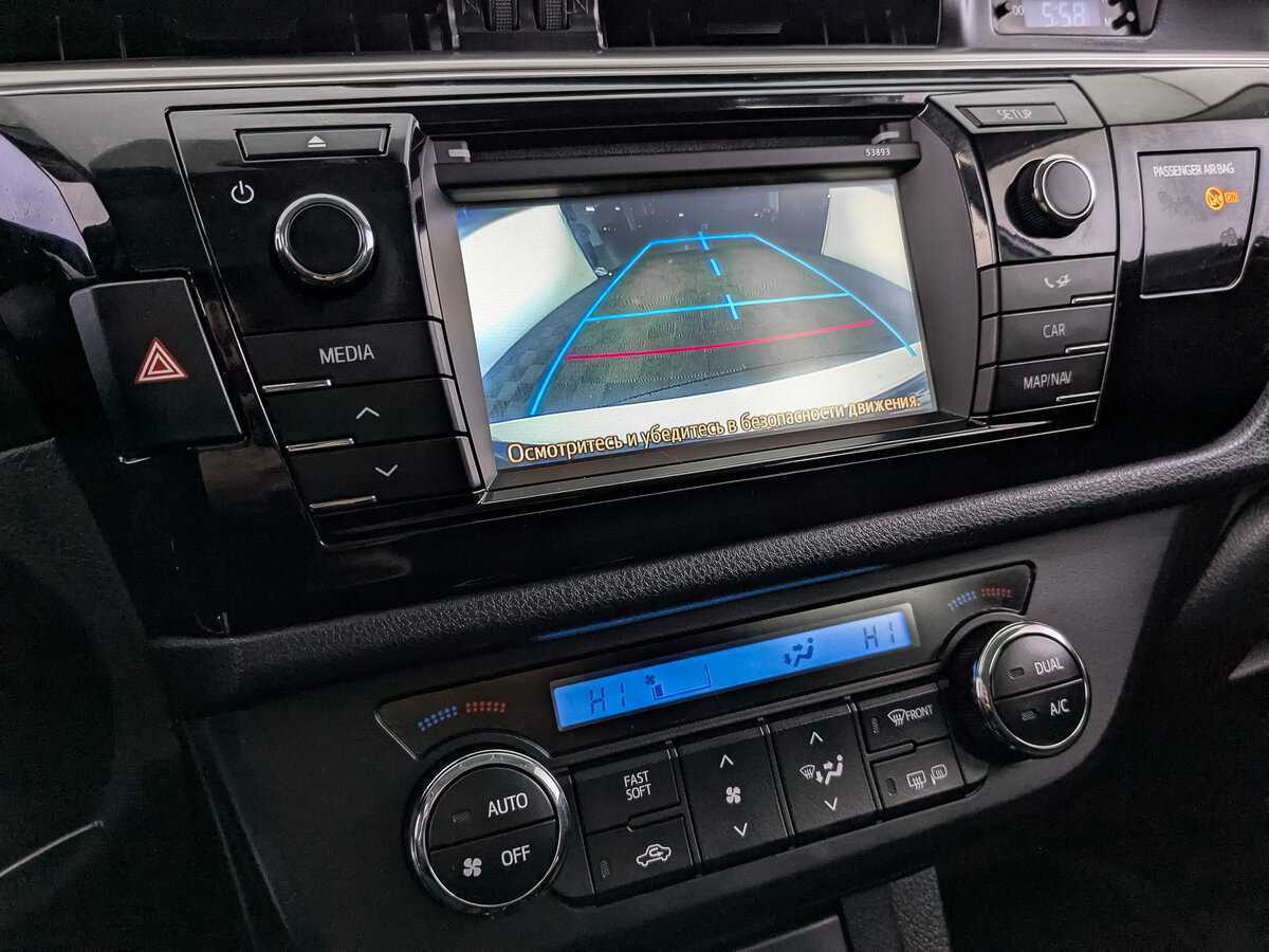 Б/У Тойота Королла 2014 года. Фото: #18