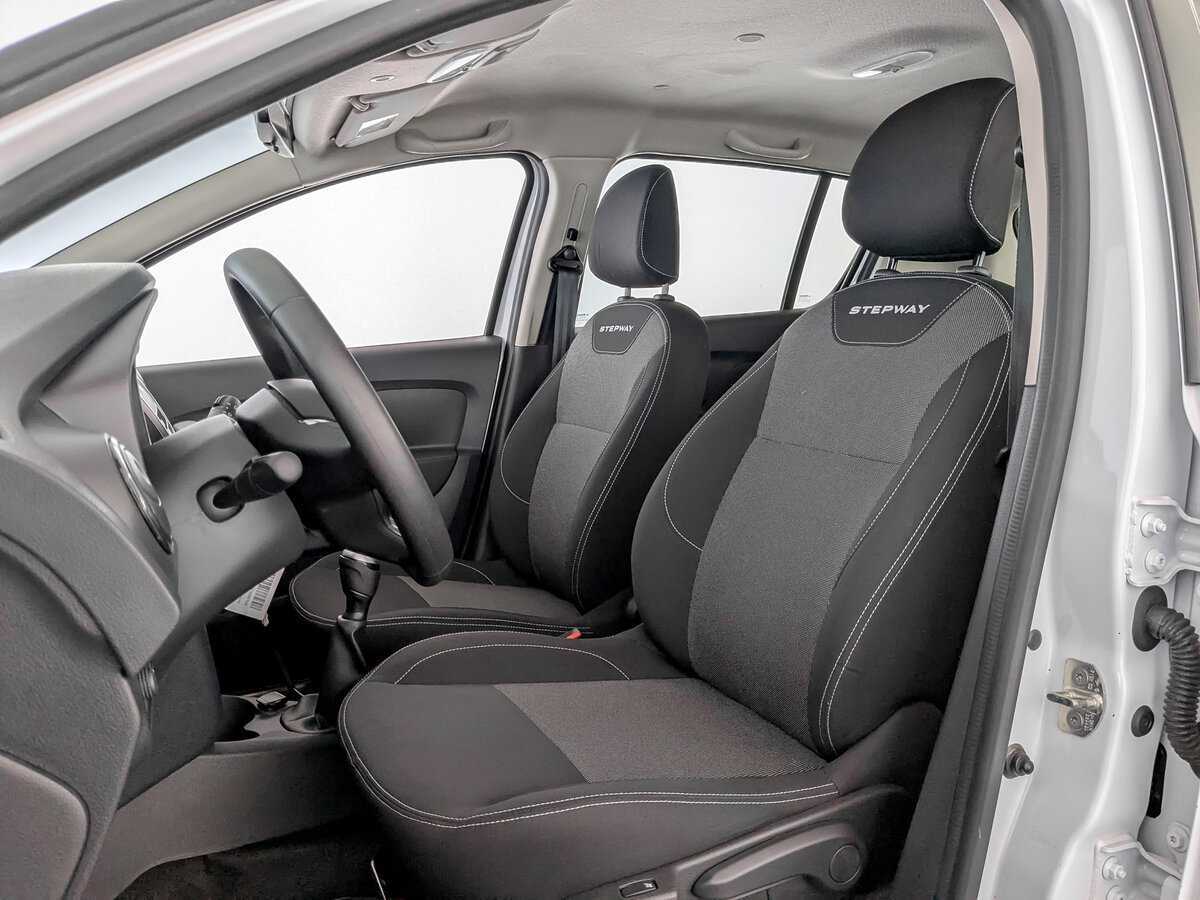 Б/У Рено Сандеро 2021 года. Фото: #17