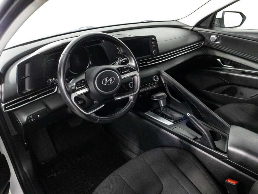 Б/У Хендай Елантра 2021 года. Фото: #10