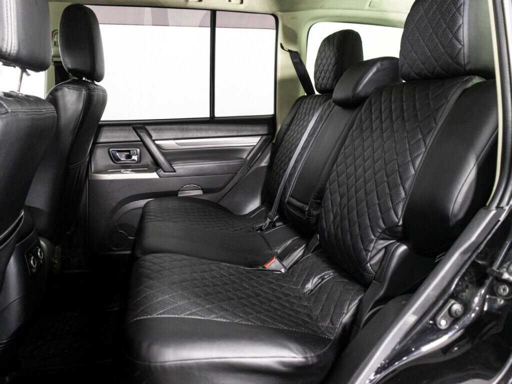 Б/У Митсубиши Паджеро 2013 года. Фото: #13