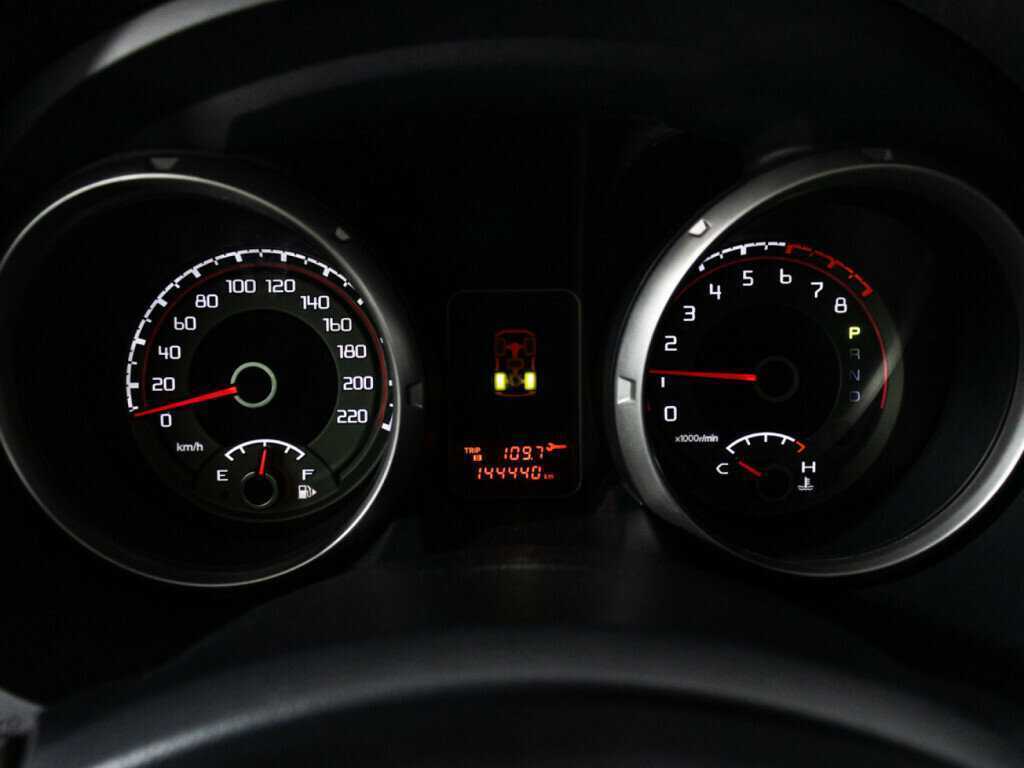 Б/У Митсубиши Паджеро 2013 года. Фото: #17