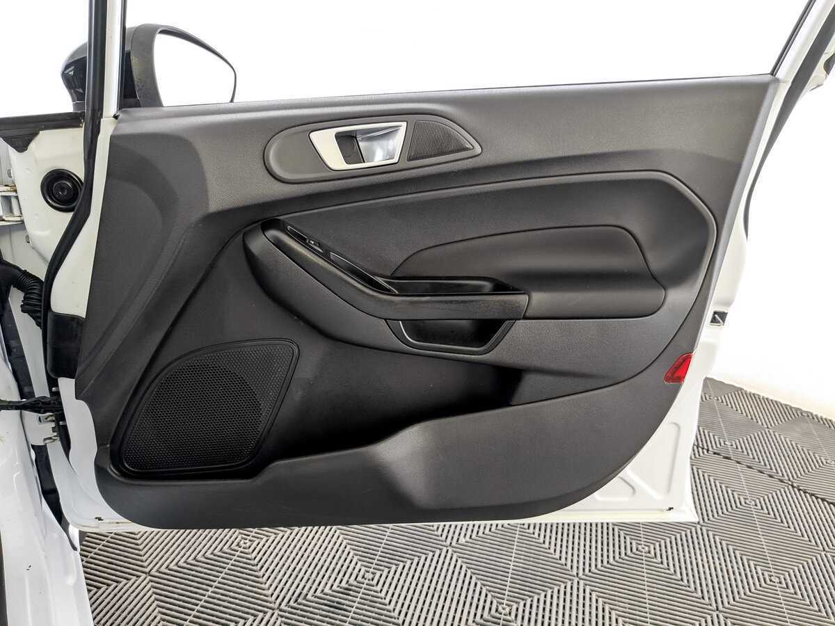 Б/У Форд Фиеста 2017 года. Фото: #22