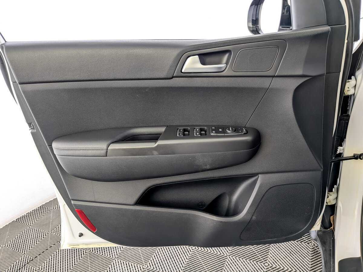 Б/У Киа Спортейдж 2017 года. Фото: #16