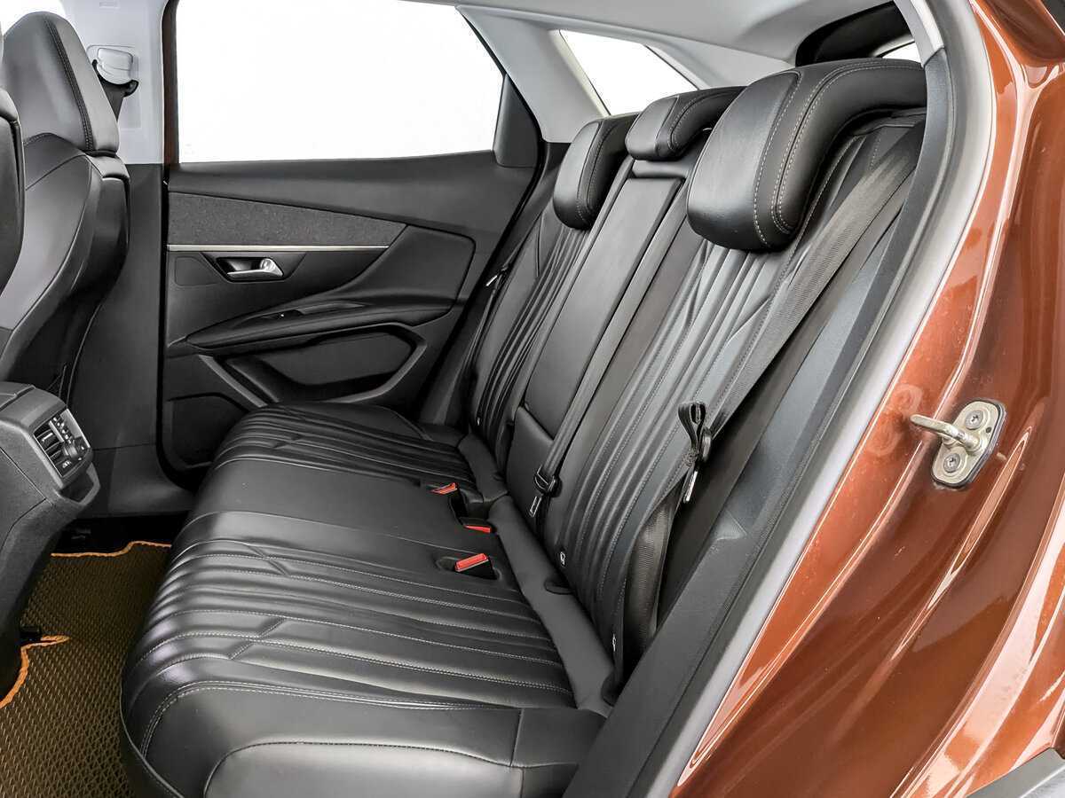 Б/У Пежо 3008 2017 года. Фото: #11