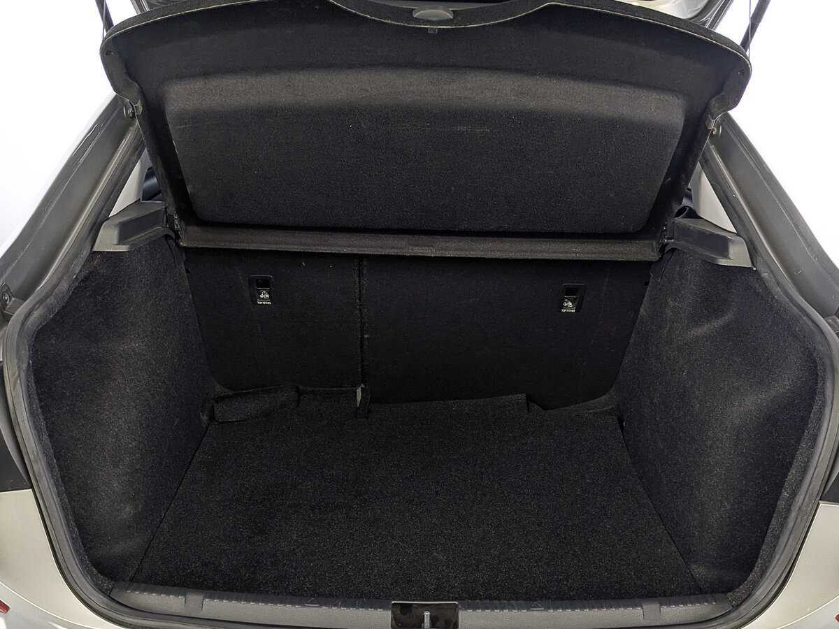 Б/У Фольксваген Поло 2021 года. Фото: #9