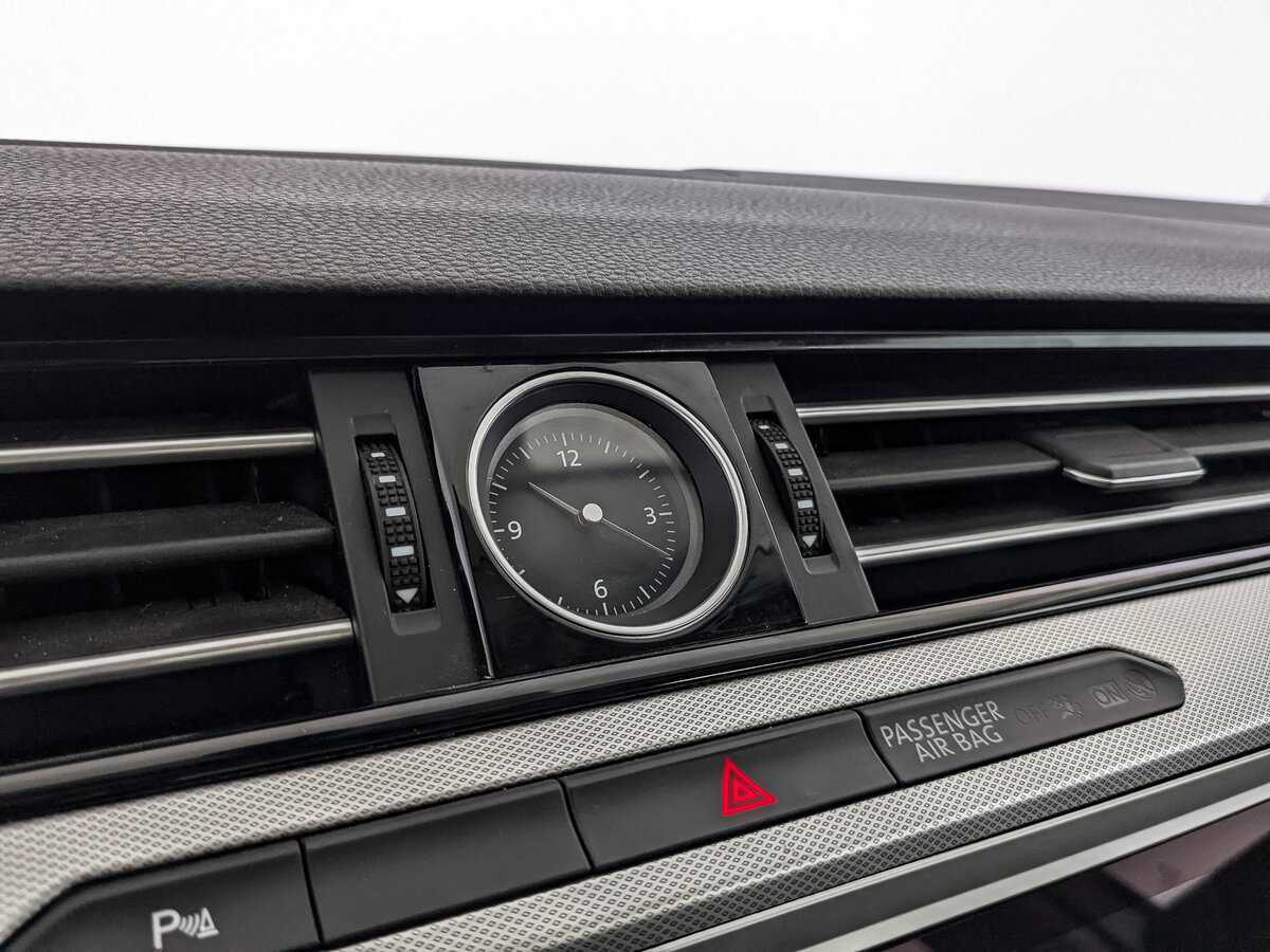 Б/У Фольксваген Пассат 2019 года. Фото: #24