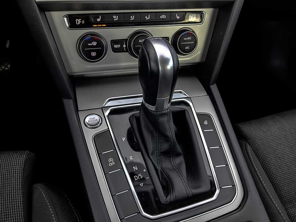 Б/У Фольксваген Пассат 2019 года. Фото: #20