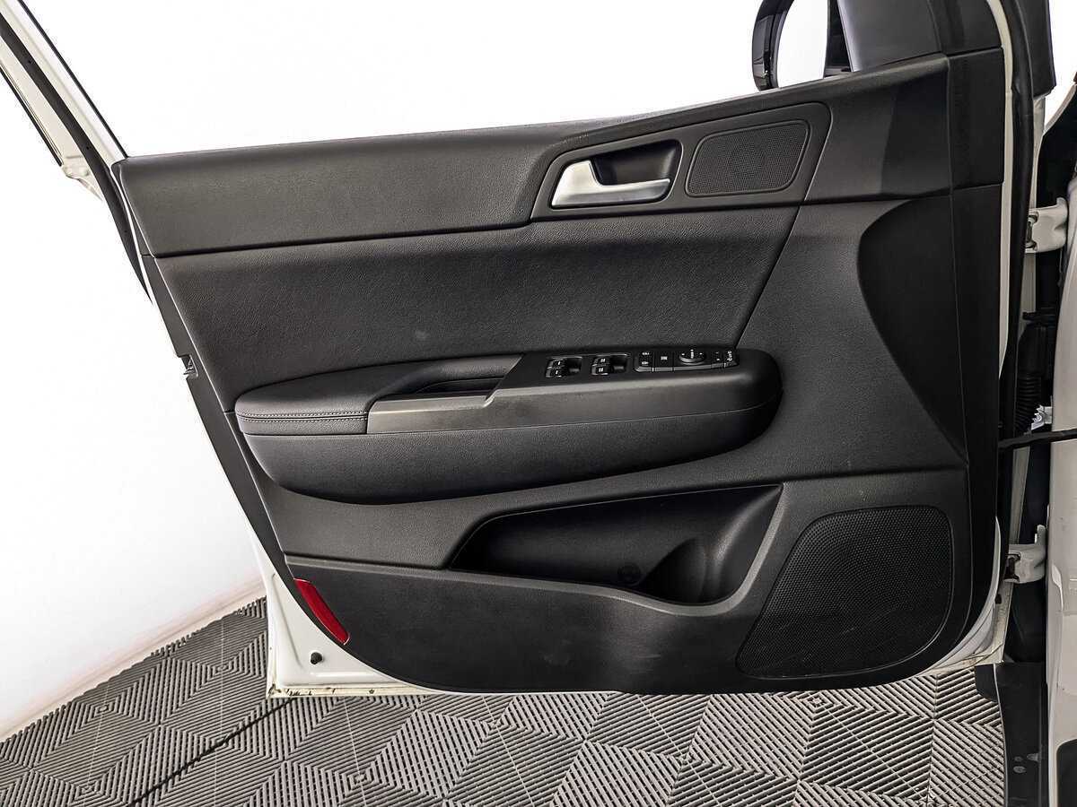 Б/У Киа Спортейдж 2018 года. Фото: #18