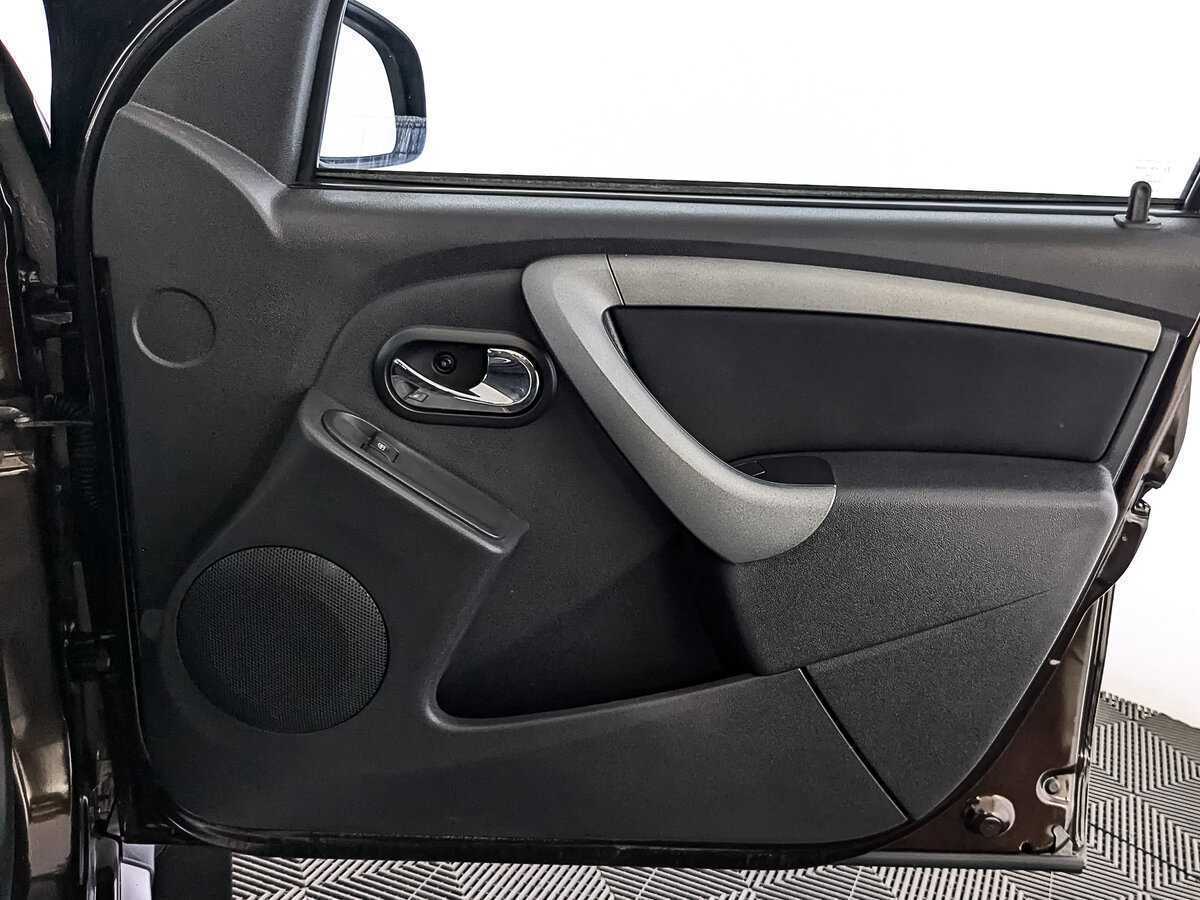 Б/У Рено Дастер 2019 года. Фото: #20