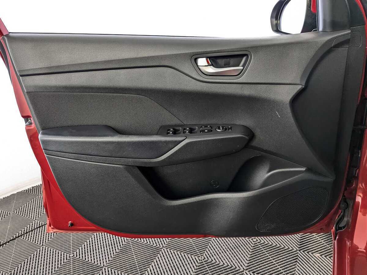 Б/У Хендай Солярис 2021 года. Фото: #18