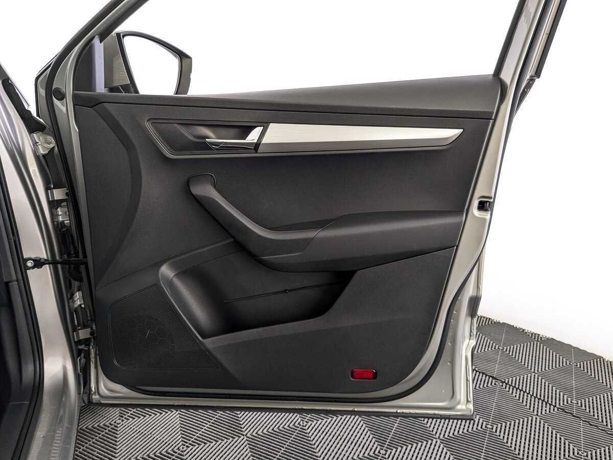 Б/У Шкода Карок 2021 года. Фото: #24