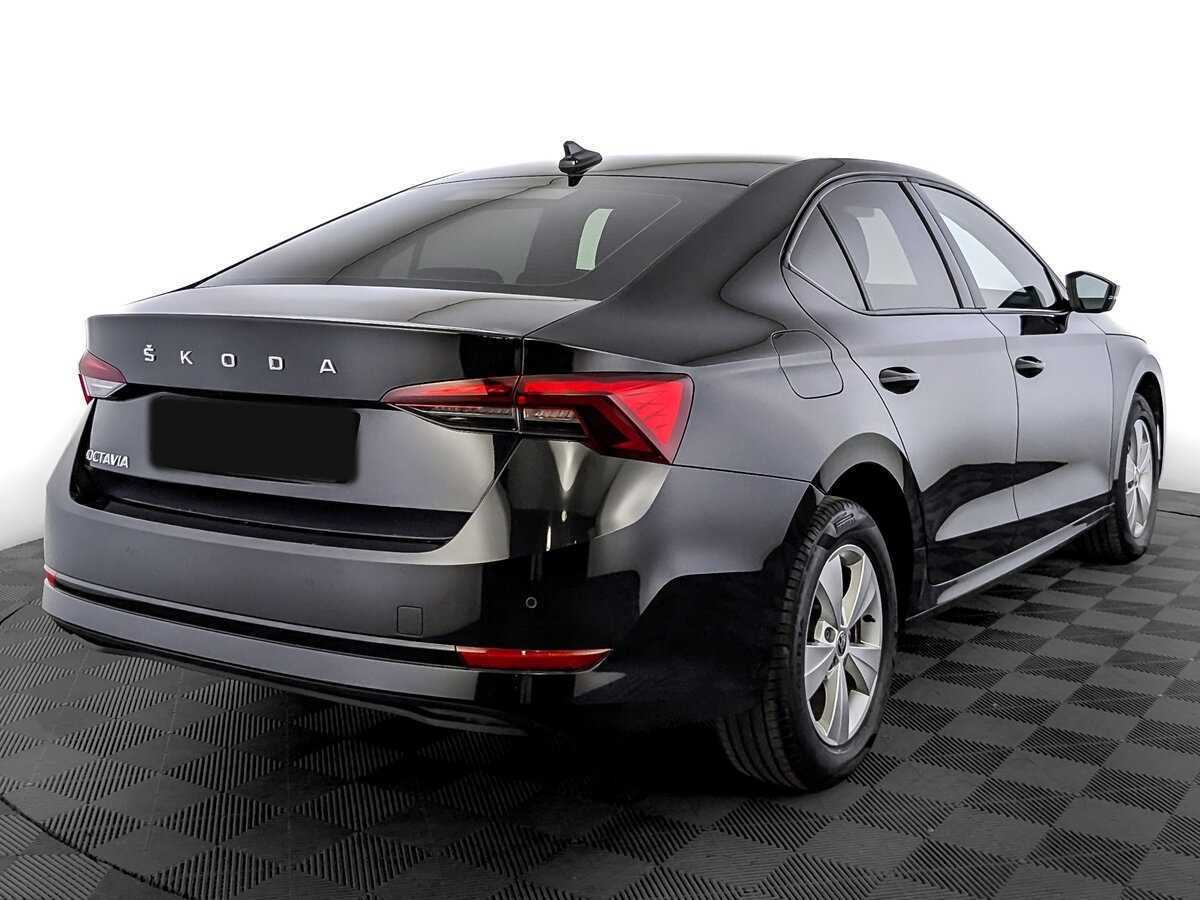 Б/У Шкода Октавия 2021 года. Фото: #4