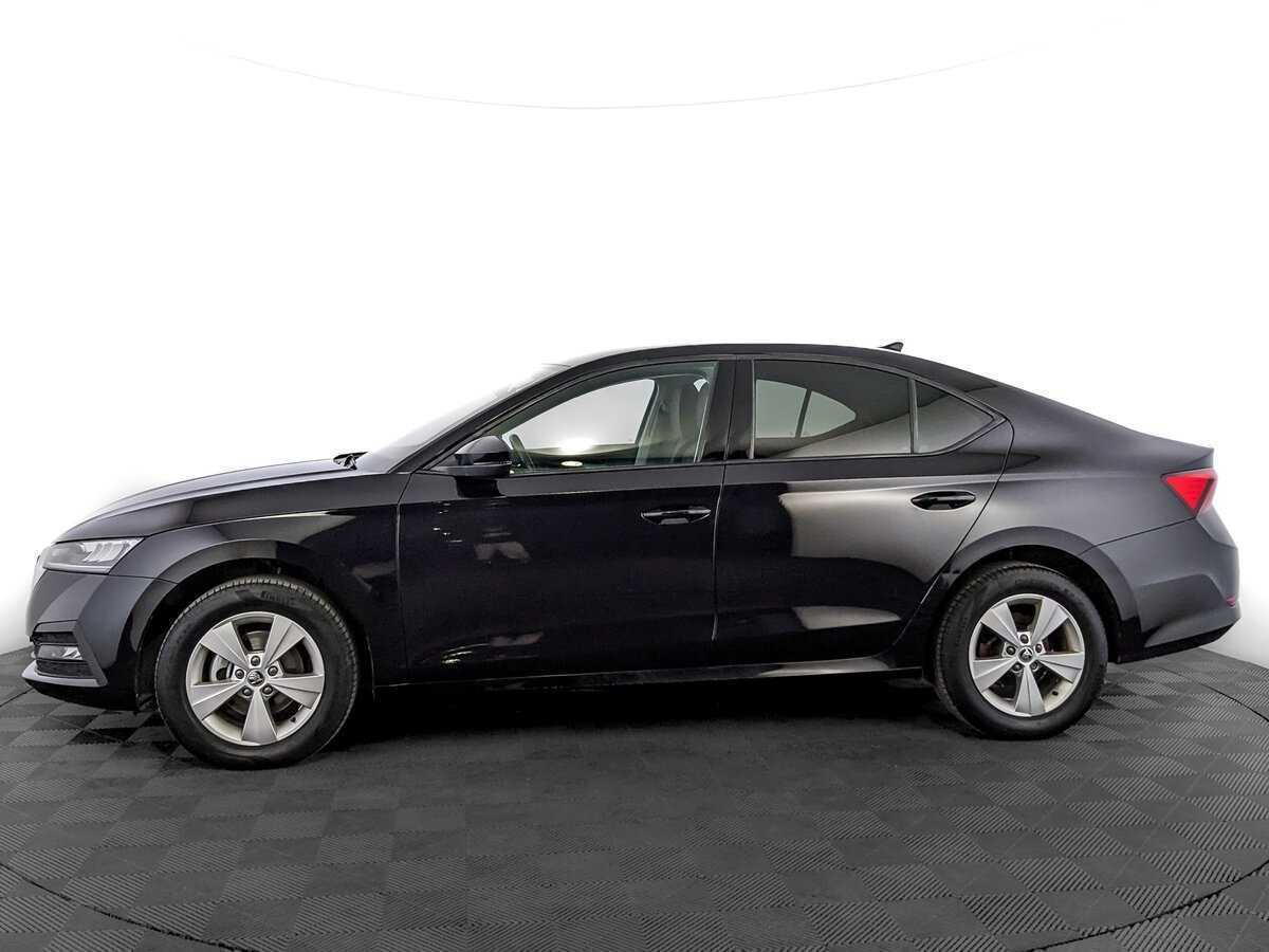 Б/У Шкода Октавия 2021 года. Фото: #7