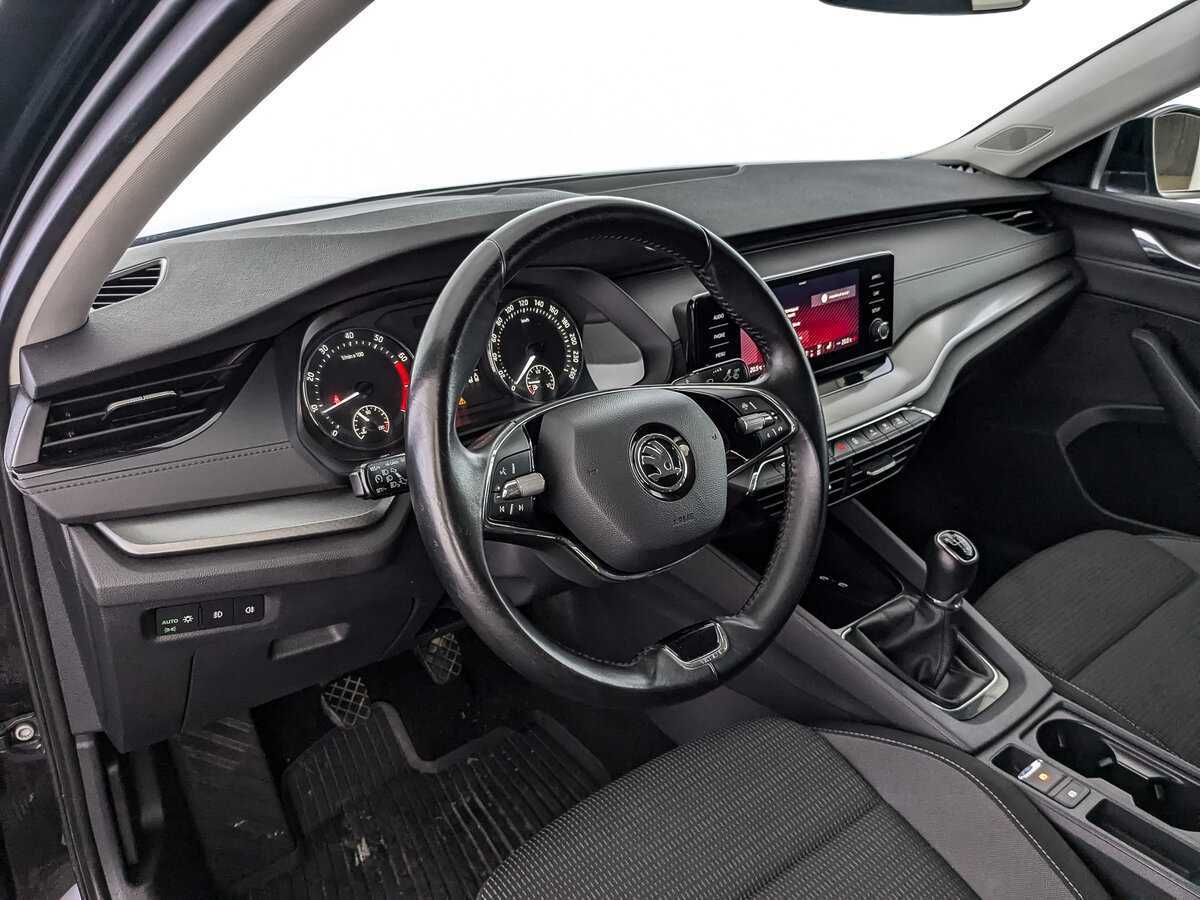 Б/У Шкода Октавия 2021 года. Фото: #15