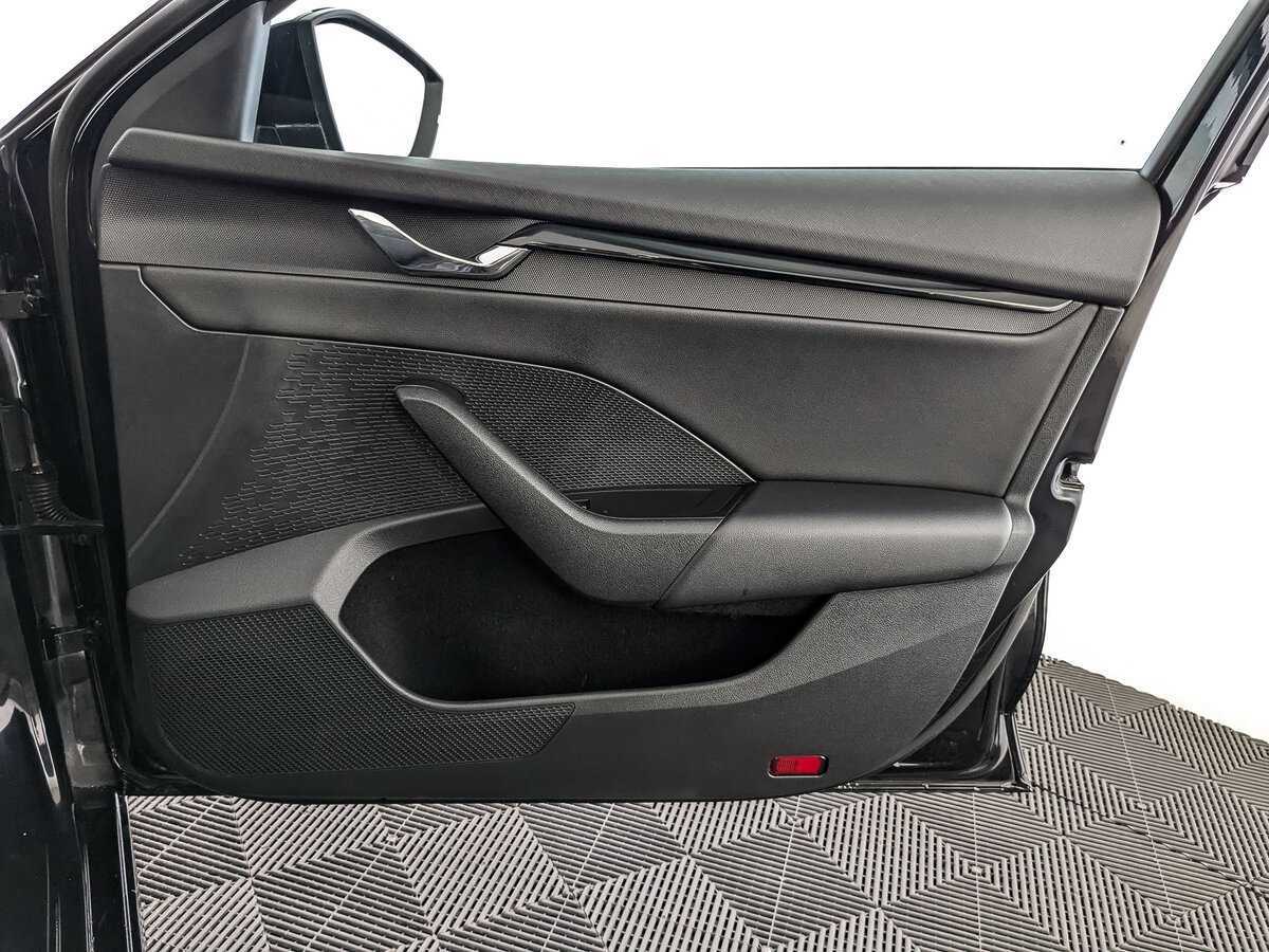 Б/У Шкода Октавия 2021 года. Фото: #22