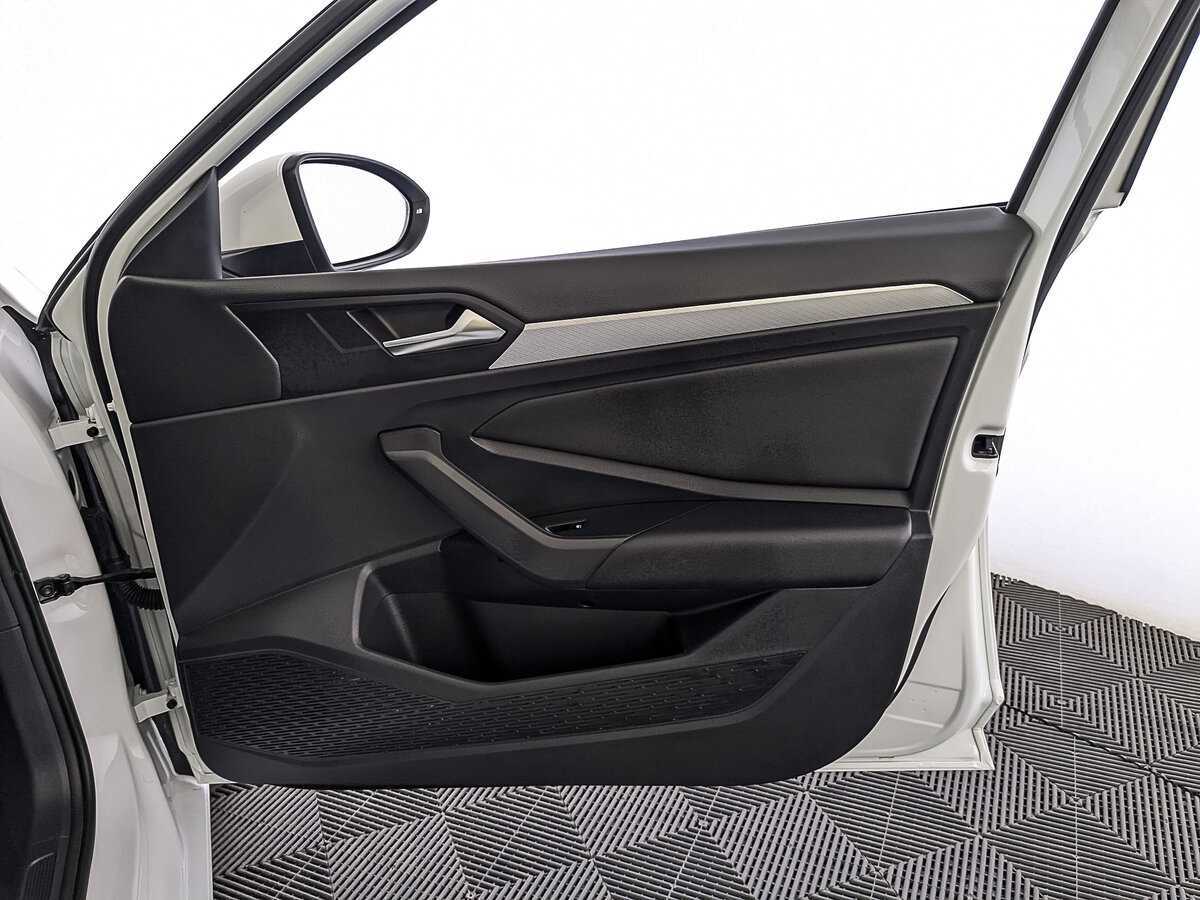 Б/У Фольксваген Джетта 2020 года. Фото: #22