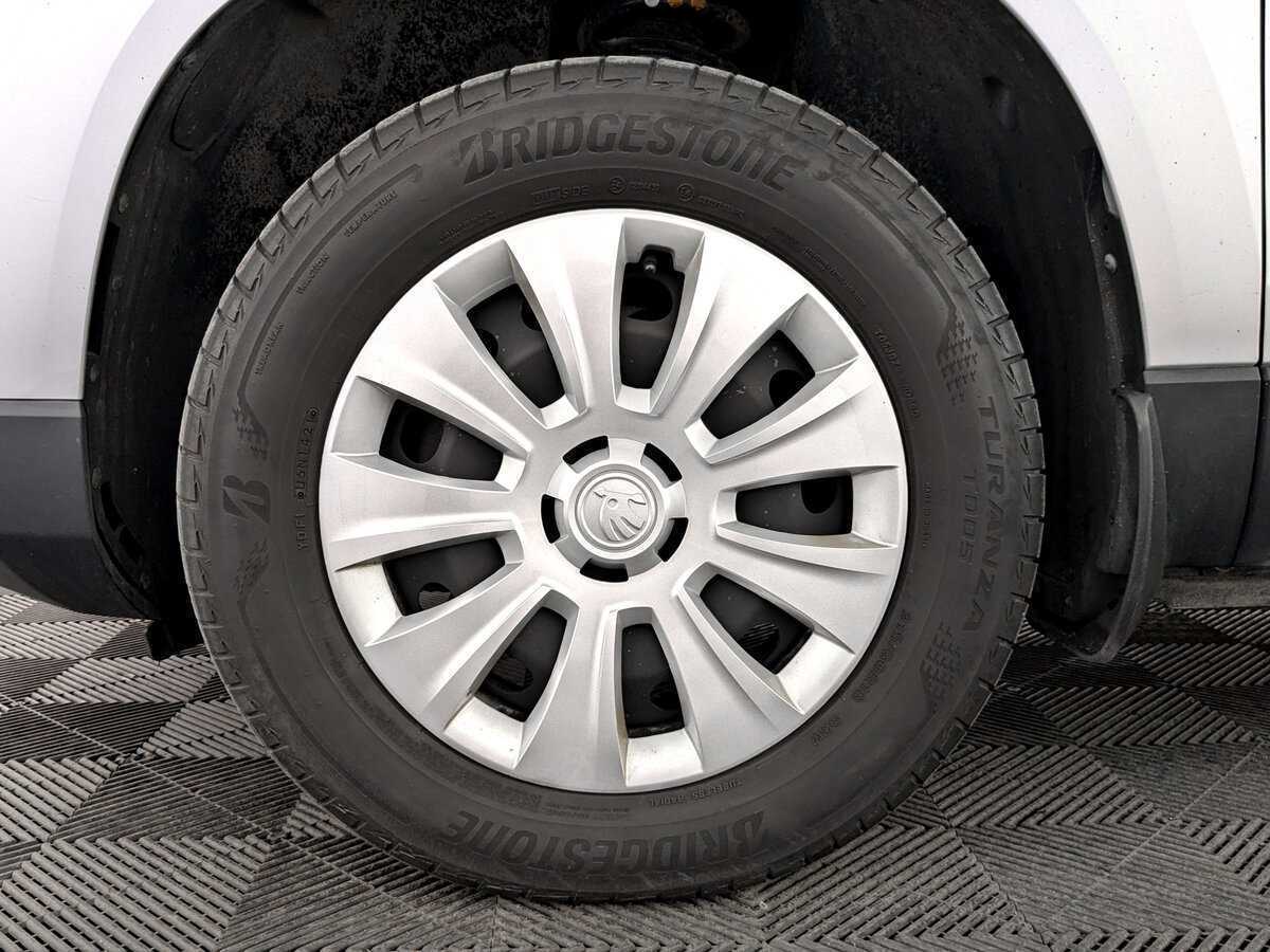 Б/У Шкода Карок 2021 года. Фото: #17