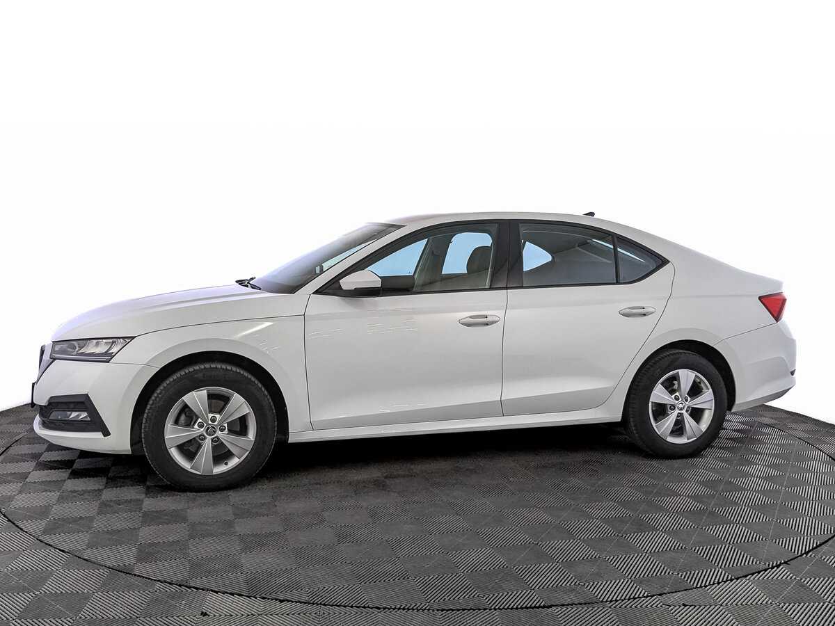 Б/У Шкода Октавия 2021 года. Фото: #7